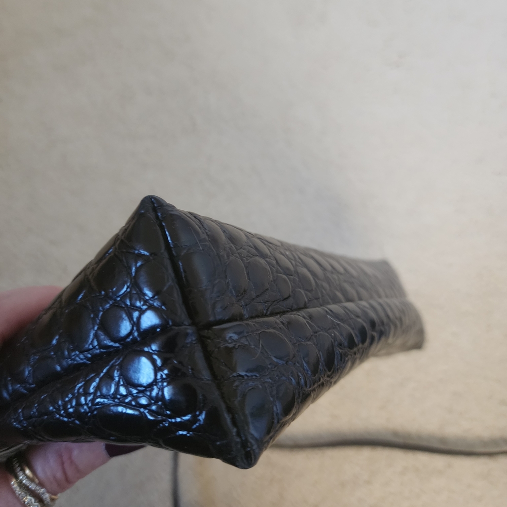 Salvatore Ferragamo Black Textured Crossbody Bag with Gold Accent - Picture 5 of 8